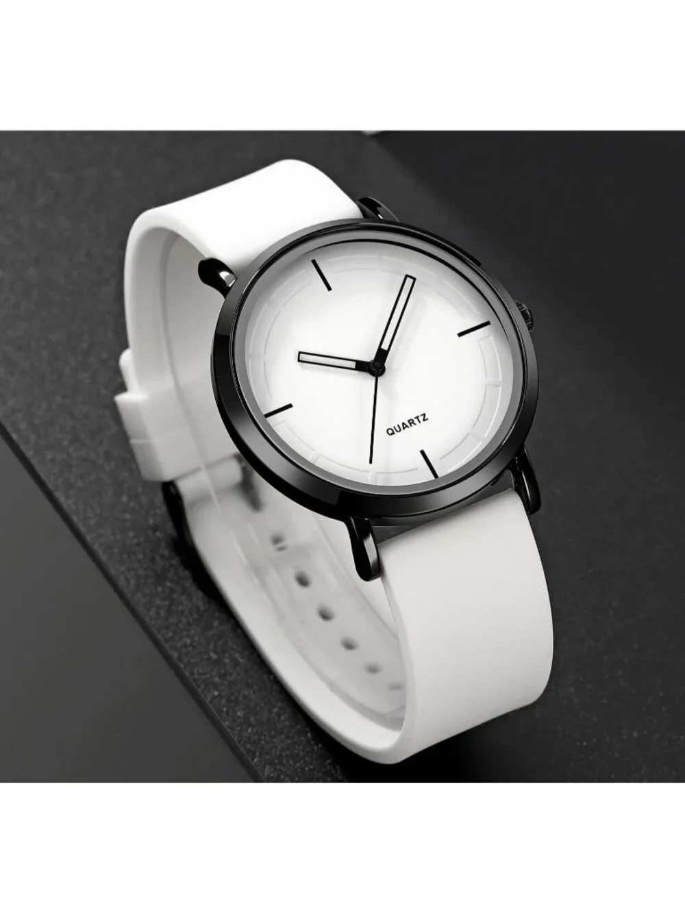 Women's White Analog Quartz Simple Silicone Strap Waterproof Round Sport Watch